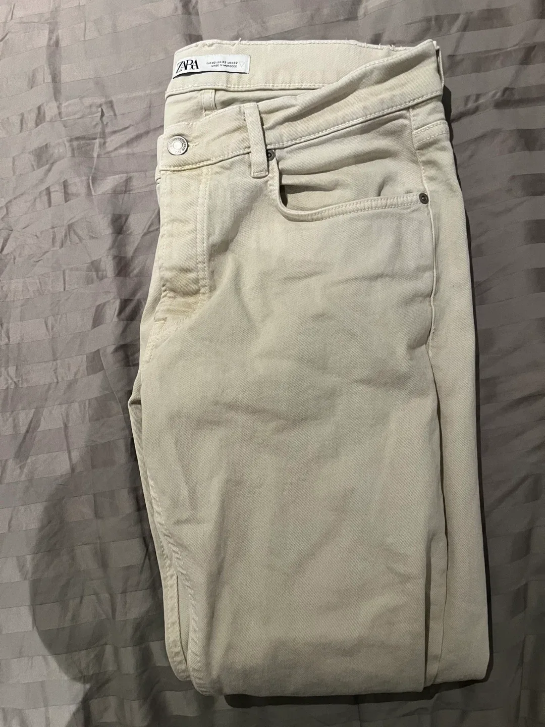 Zara Men's Beige Jeans, Size 32 image indicator(3)