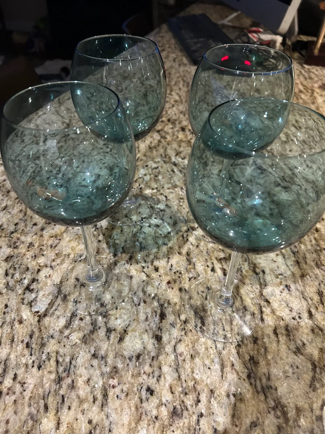 Wine Glasses image indicator(2)