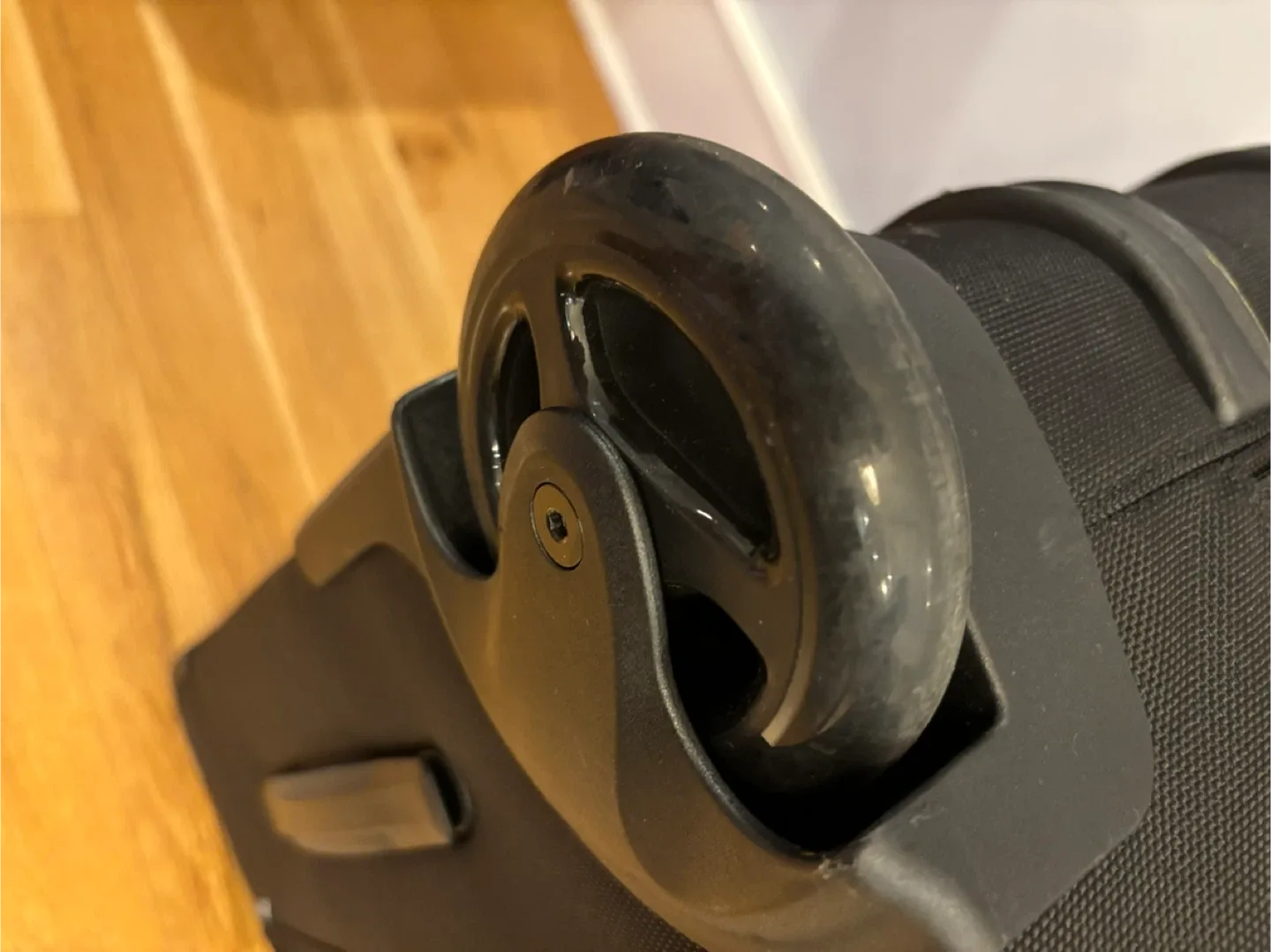 Ricardo Beverly Hills Flight Essentials Carry-On image indicator(5)