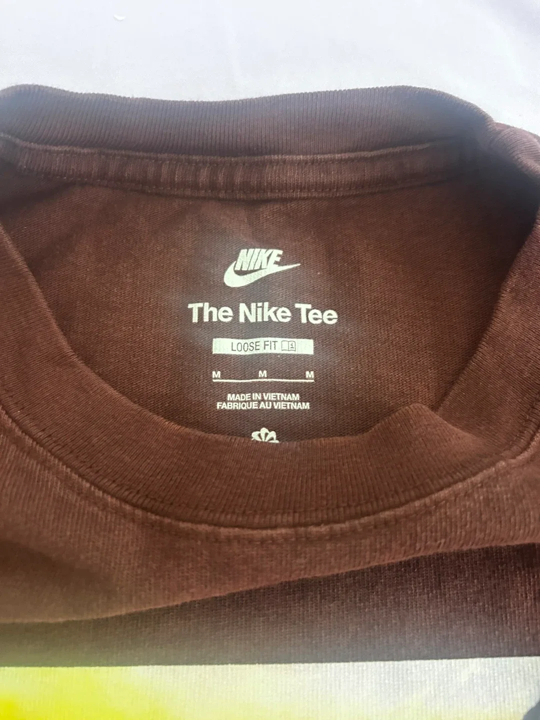 Nike Tee - Brown - Size M image indicator(3)