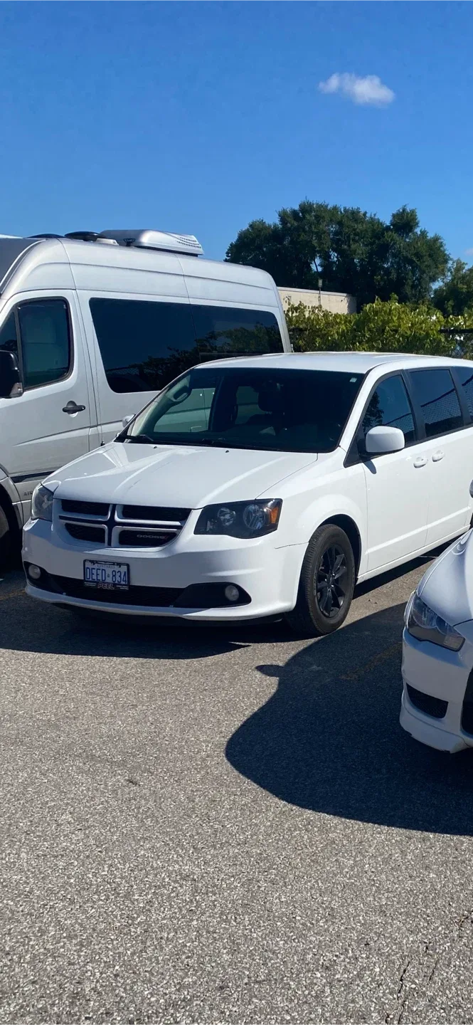 2019 Dodge grand Caravan GT thumbnail