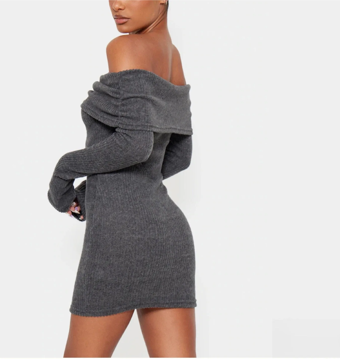 NWT PrettyLittleThing | Over the Shoulder Dress - Size S image indicator(4)