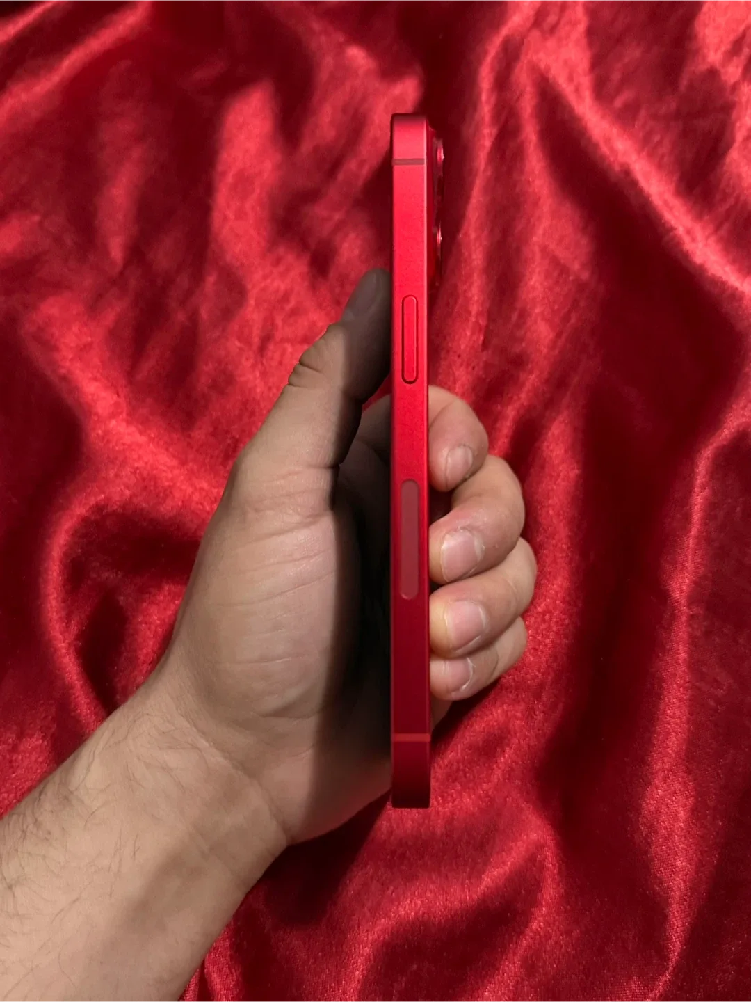 iPhone 14 of 128 gb image indicator(4)