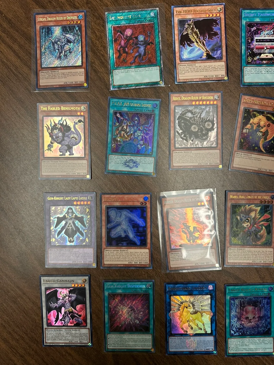 Yugioh Cards (Starlight Rare, Rares, Holos) image indicator(3)