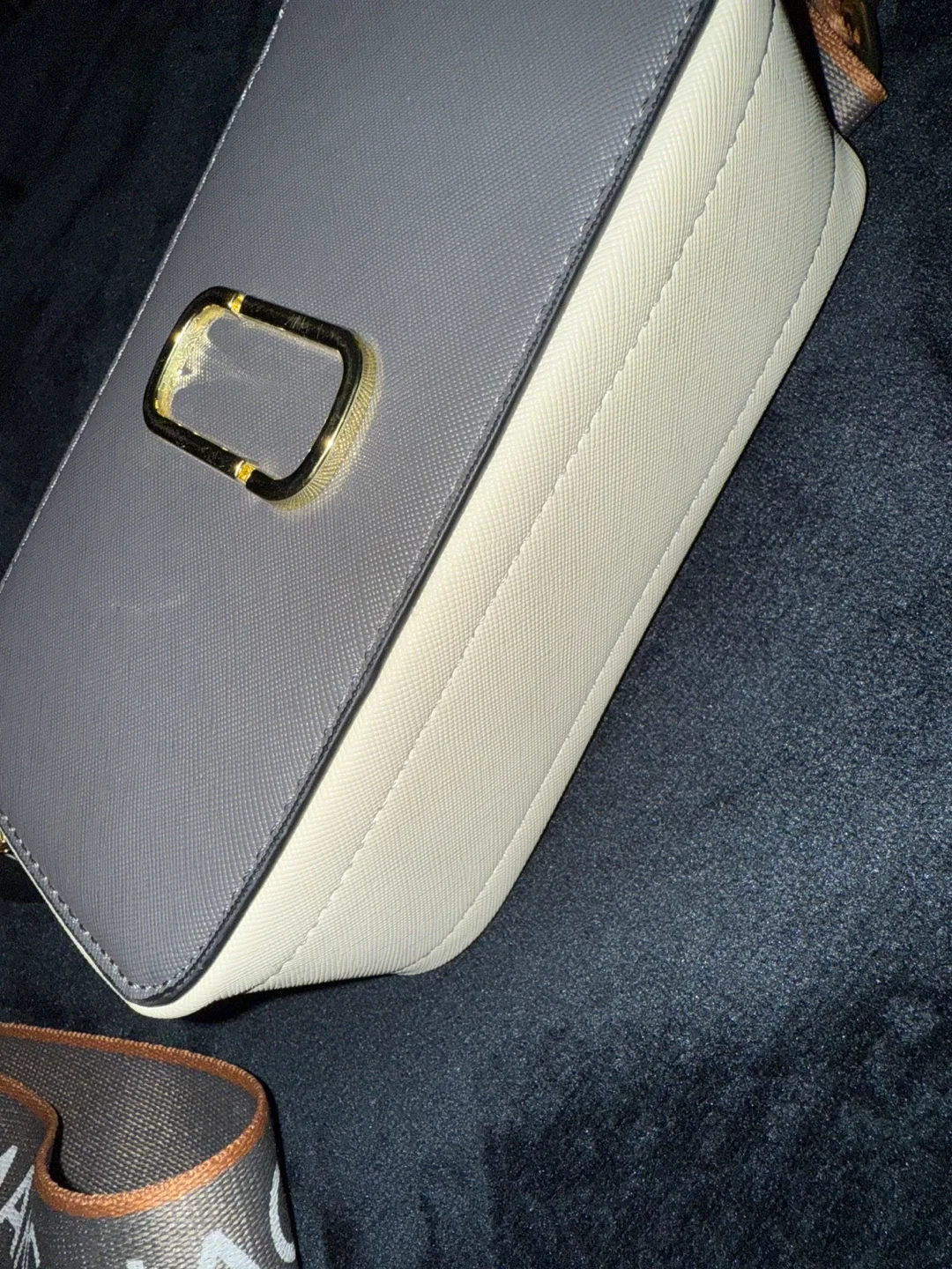 Marc Jacobs The Box Crossbody Bag image indicator(3)