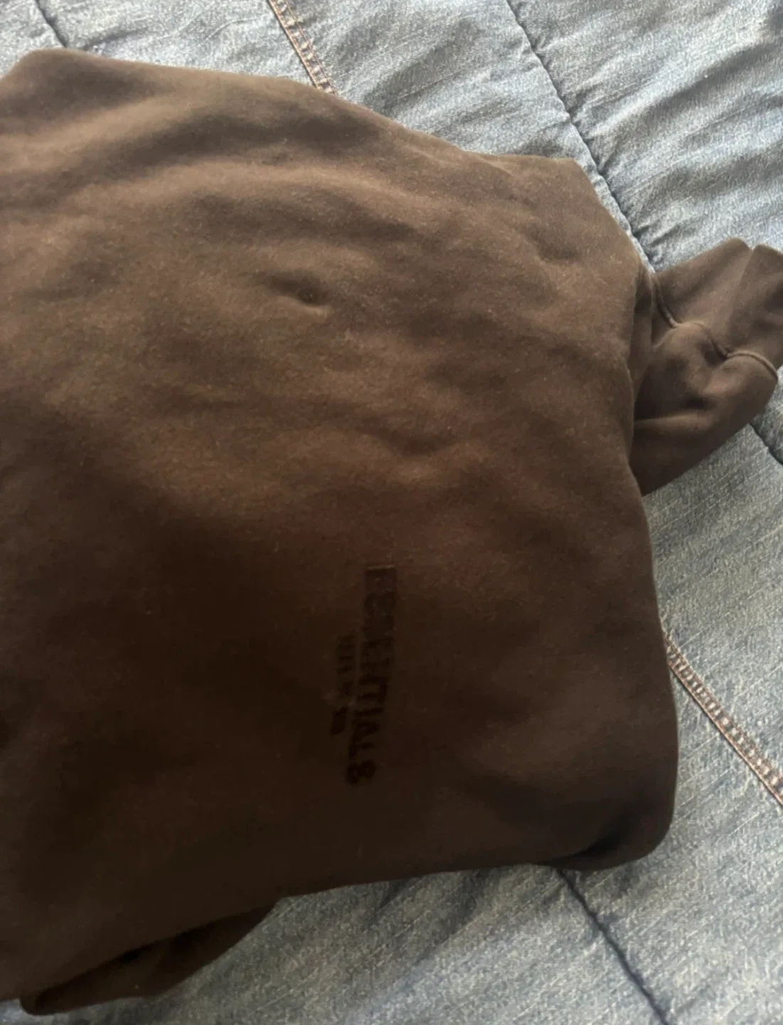 Essentials Fear of God Black Hoodie image indicator(7)