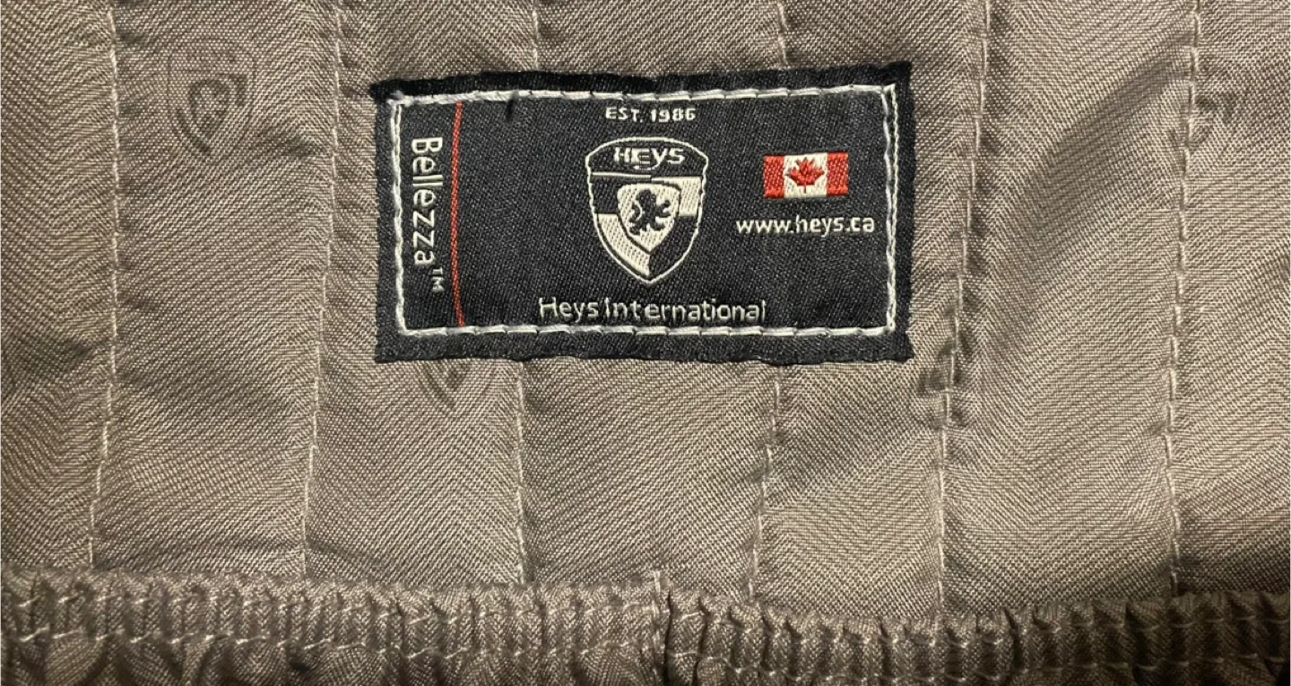 Heys Bellezza Hard Train Case Cosmetic Bag with Strap image indicator(5)