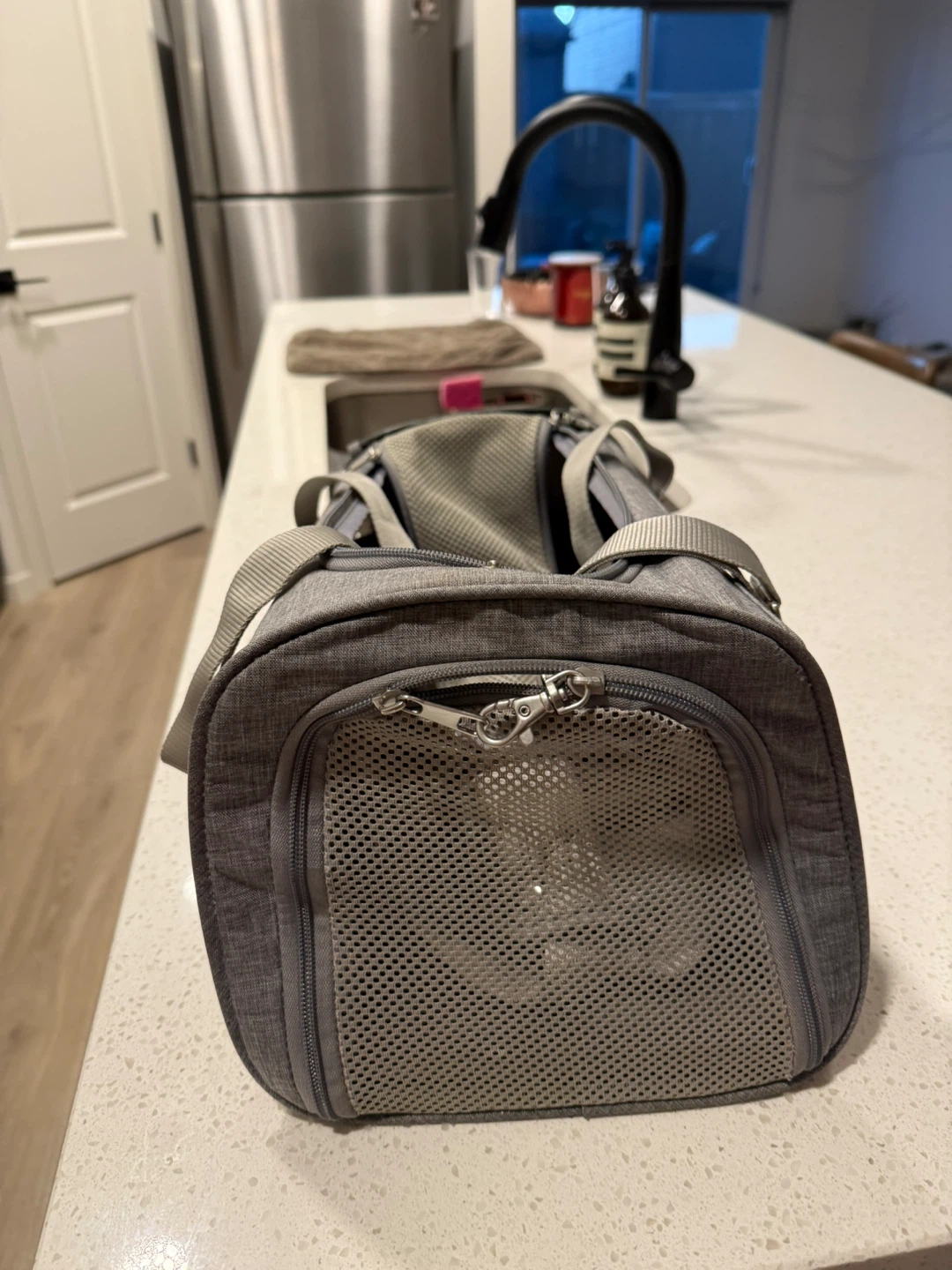 Pet carrier - photo 2