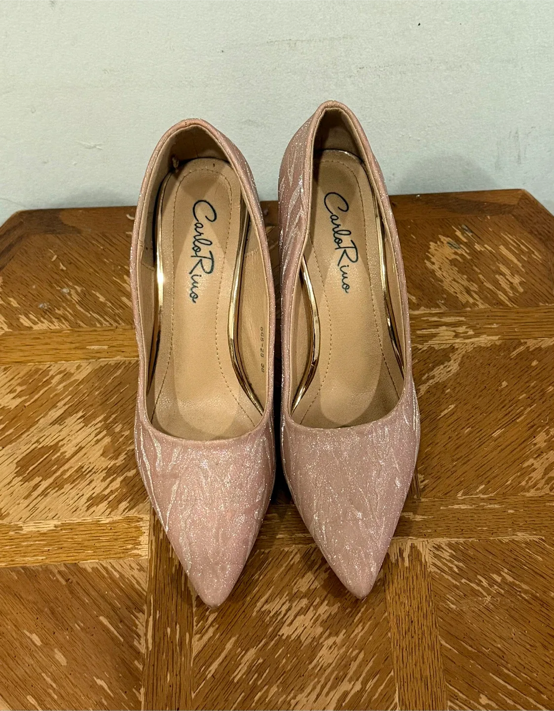 Carlo Rino Pink Heels - Size 8 thumbnail