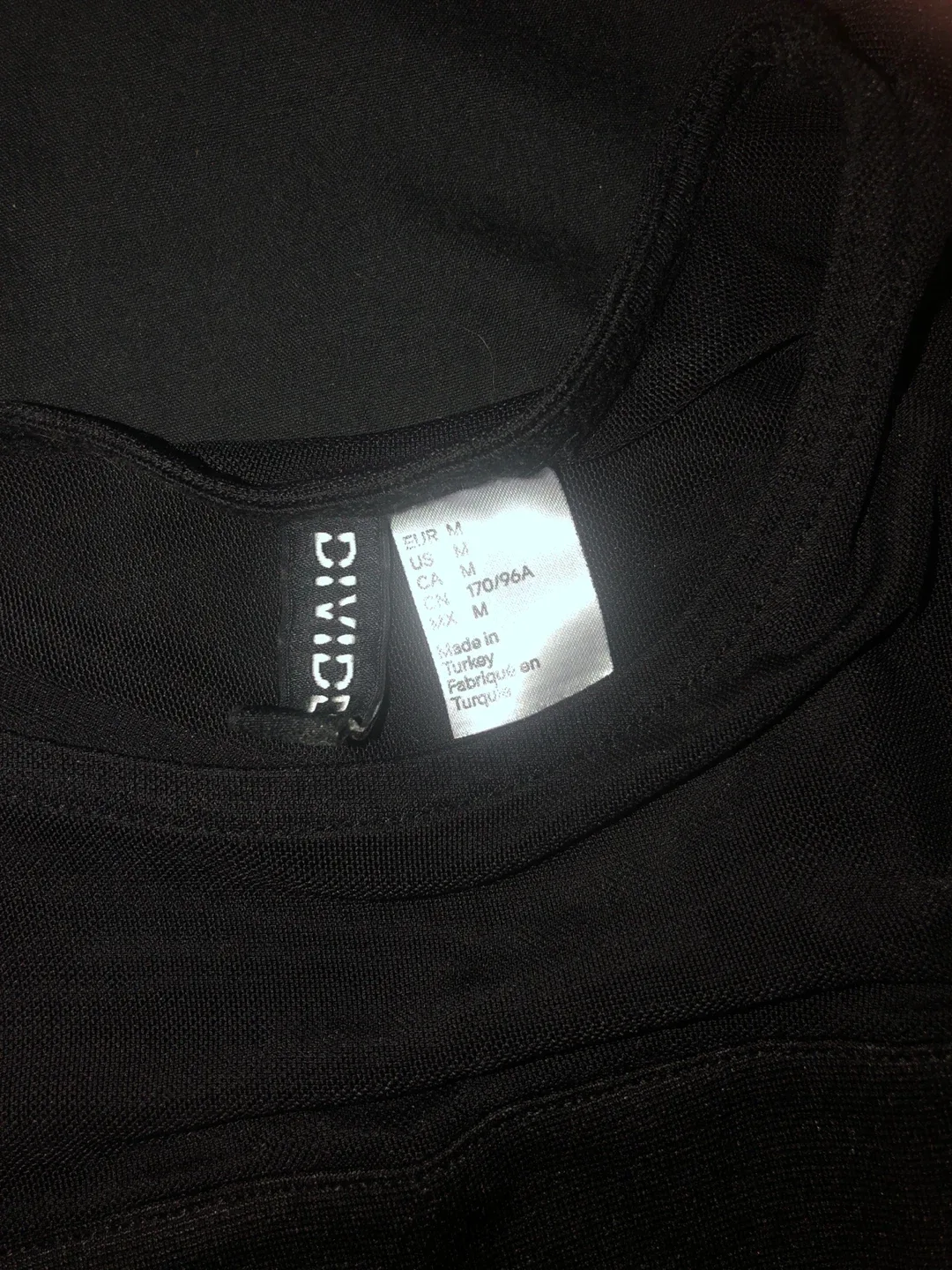 H&M Divided Black Tank Top - Size M image indicator(2)