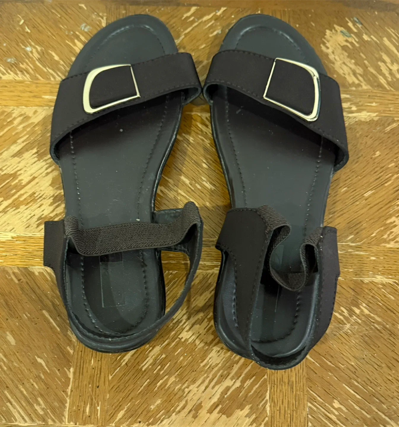 Brown Sandals Size 8 thumbnail