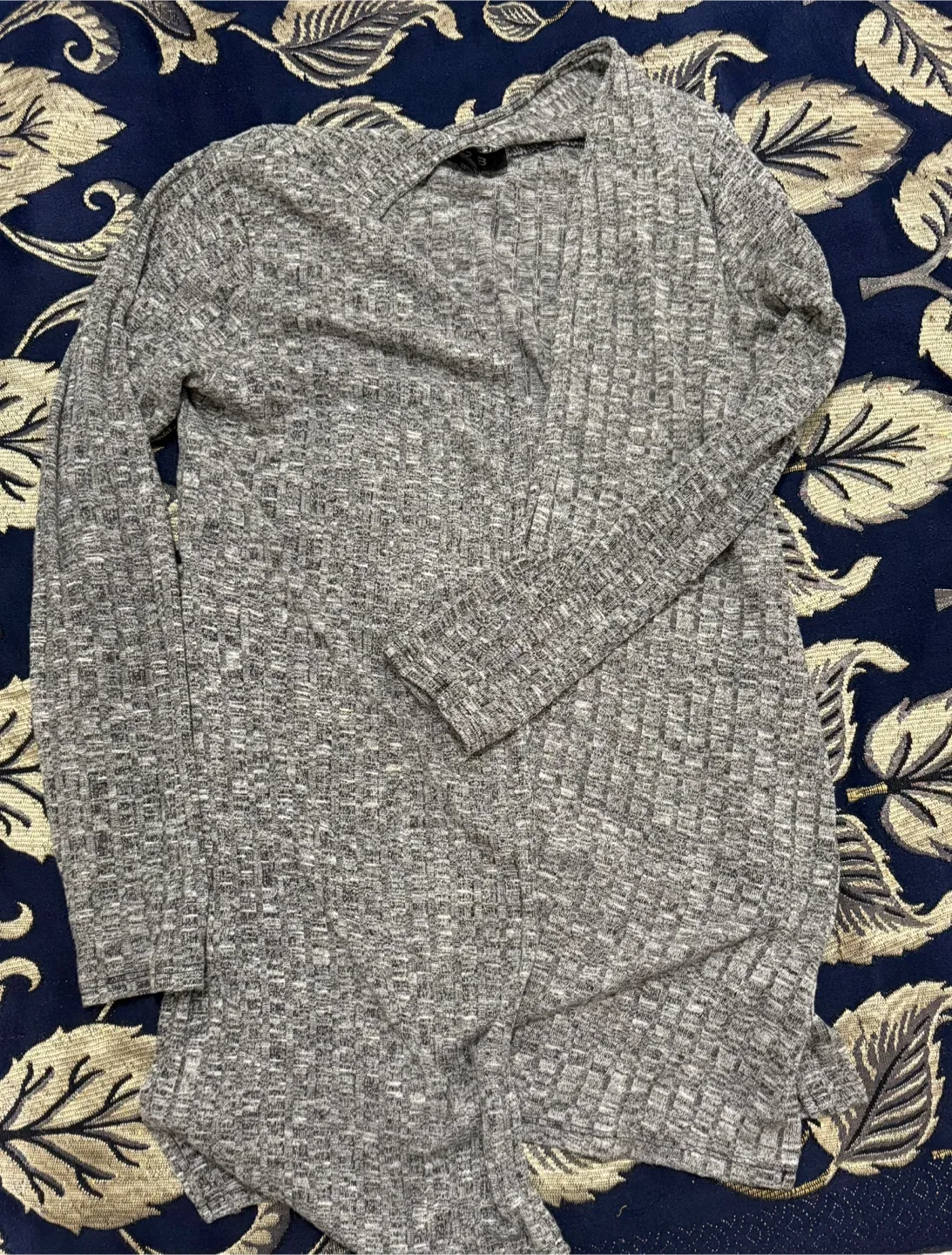 U2B Grey Cardigan - Size M/M thumbnail