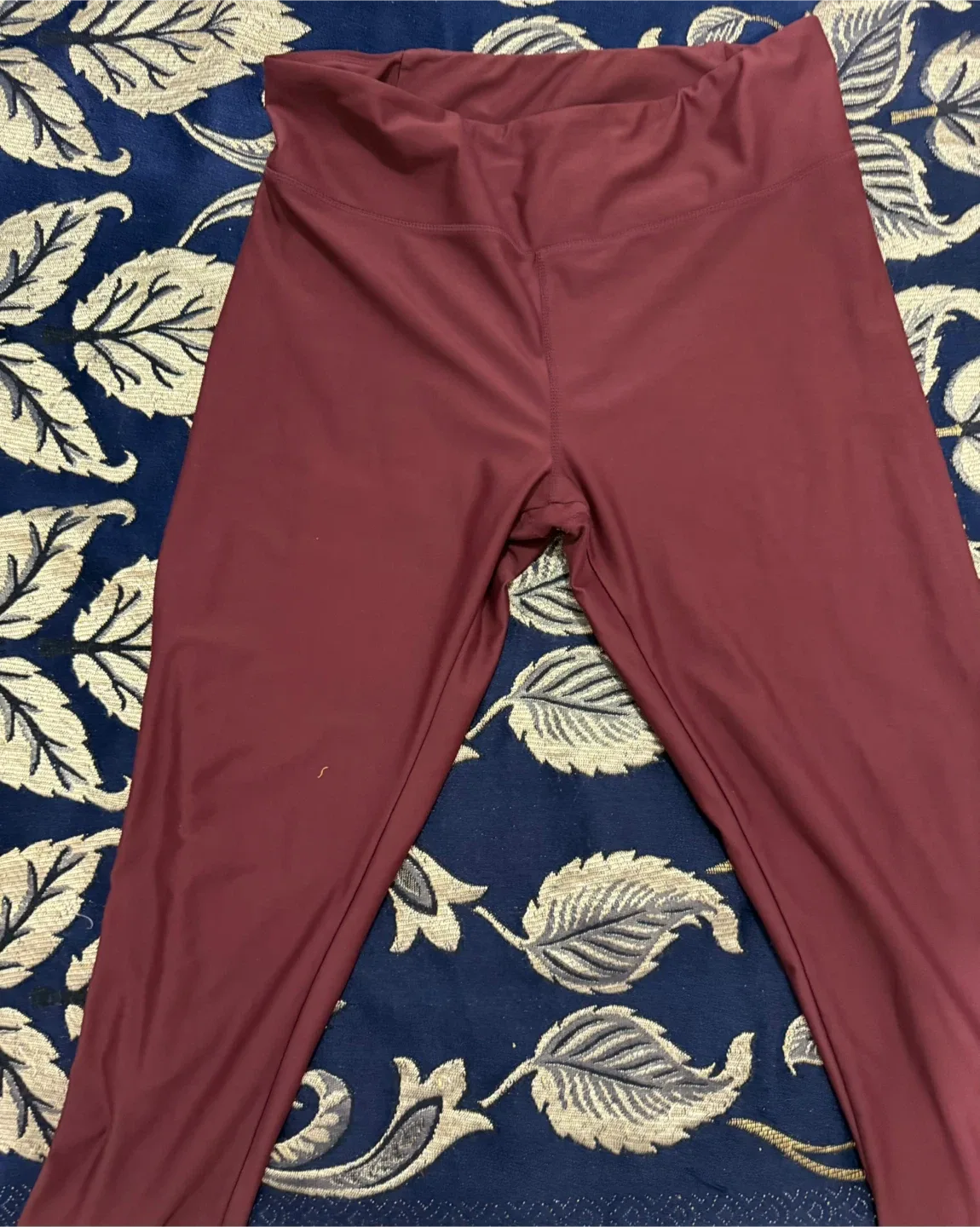 Danskin XL Burgundy Athletic Leggings thumbnail