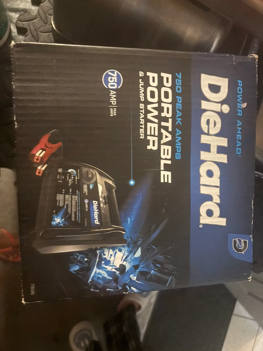 DieHard 750 Peak Amps Portable Power Jump Starter image indicator(4)