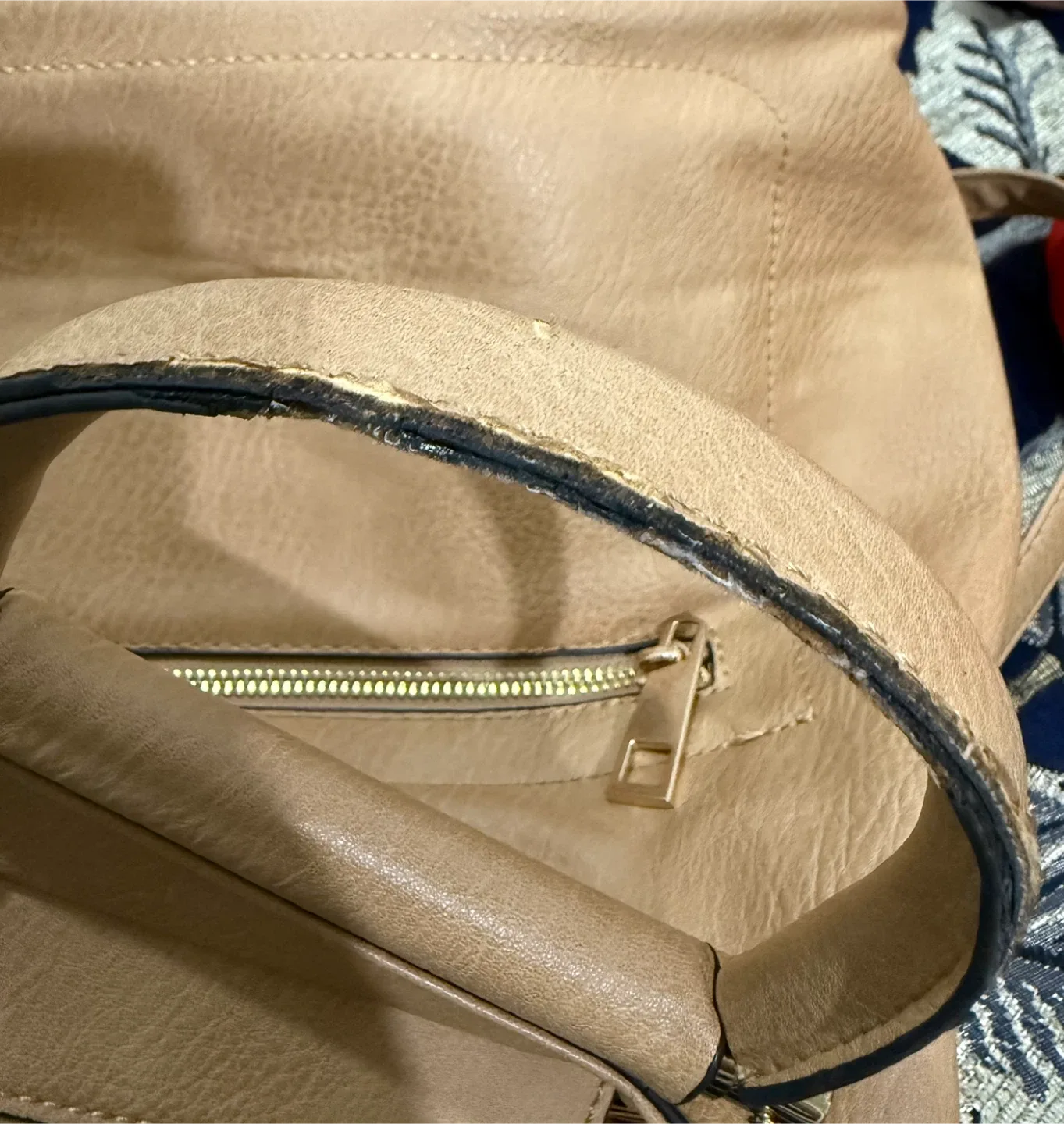 Beige Handbag with Shoulder Strap image indicator(6)