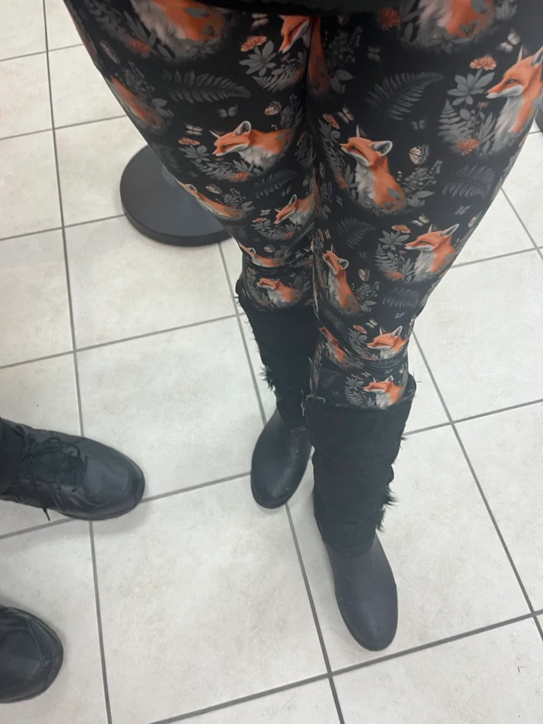 Custom Digital Fox Print Leggings w/POCKETS image indicator(2)