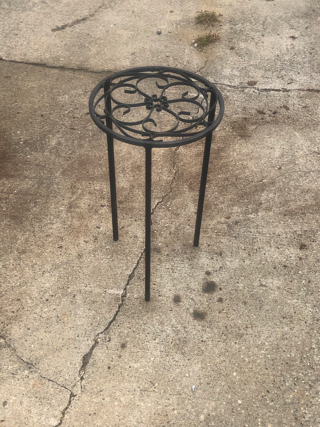 Metal Plant Stand - Black