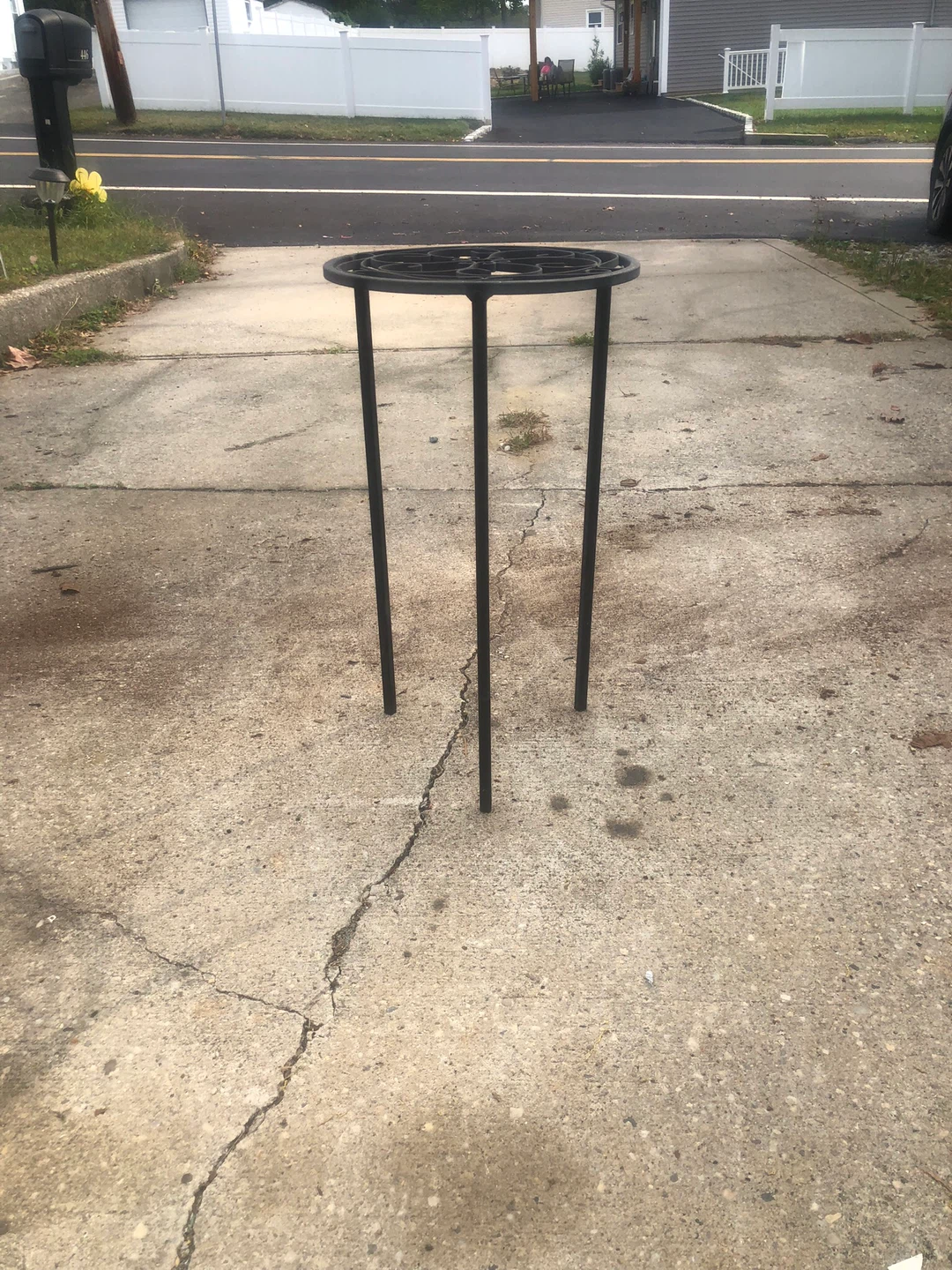 Metal Plant Stand - Black - photo 2