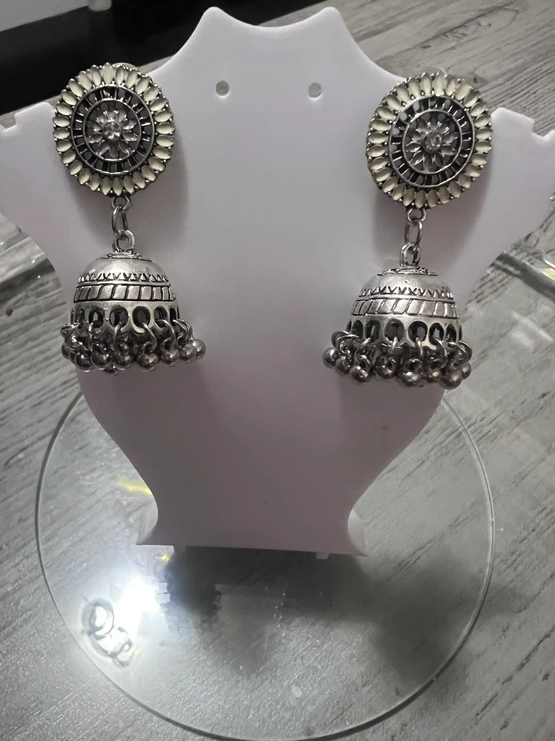 Assorted Fashion Earrings - Stylish & Unique! - photo 2