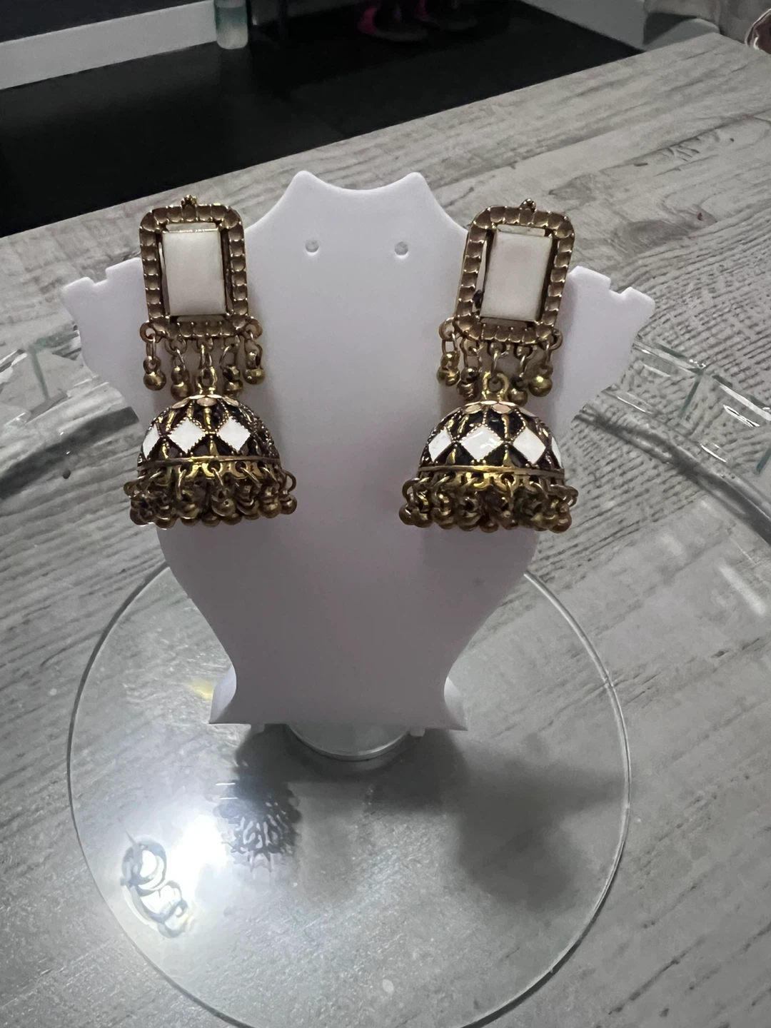 Assorted Fashion Earrings - Stylish & Unique! - photo 3
