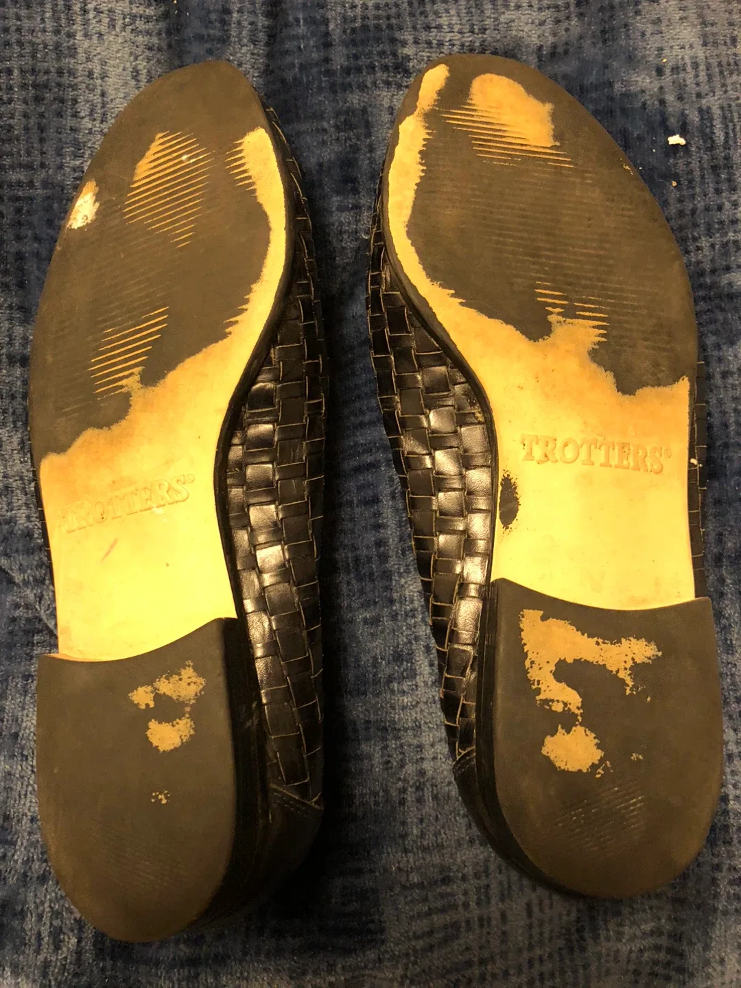 Trotters Black Woven Flats - Size 7.5 image indicator(2)