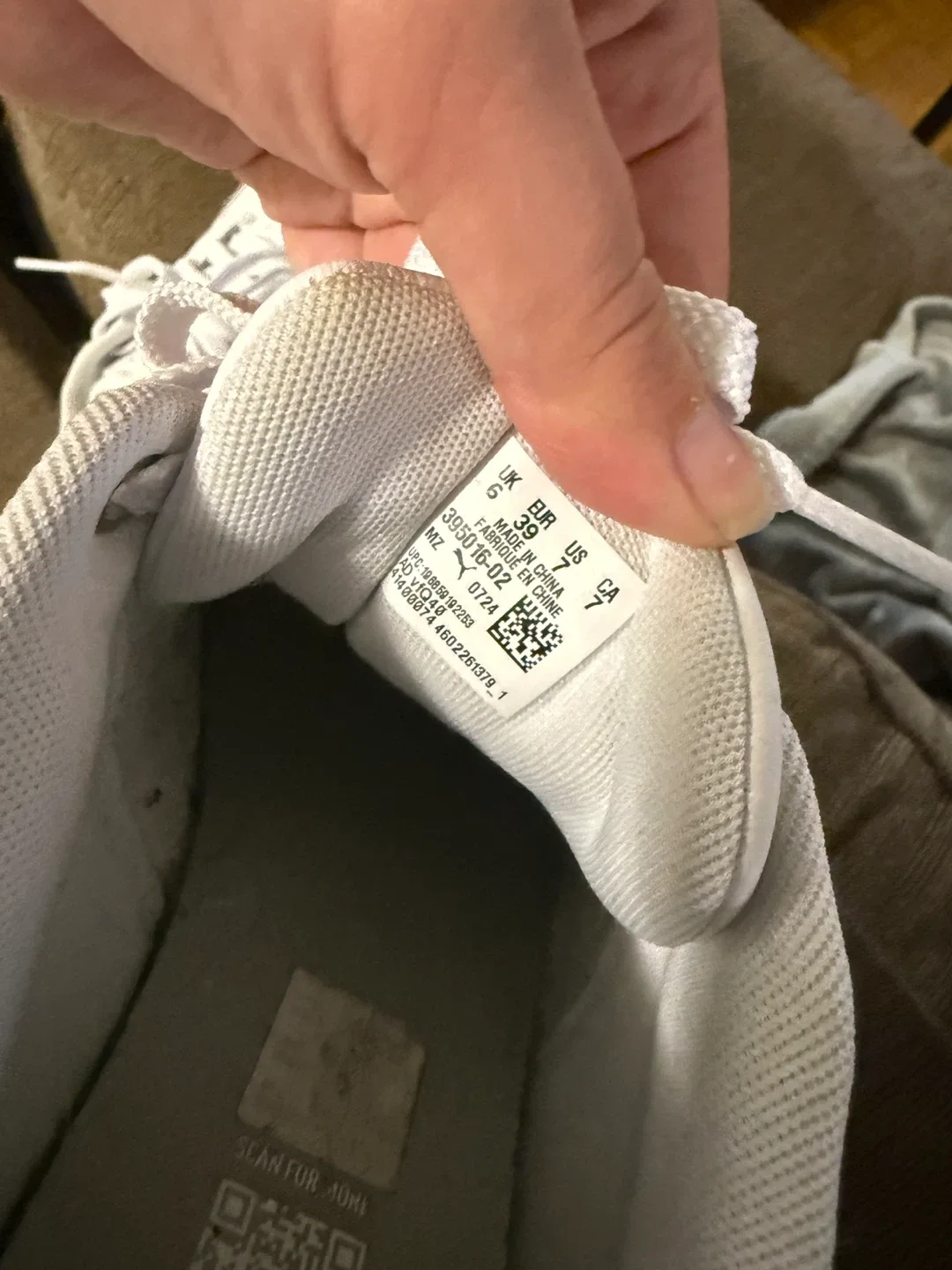 Puma Caven 2.0 White Sneakers - Size 7 image indicator(3)