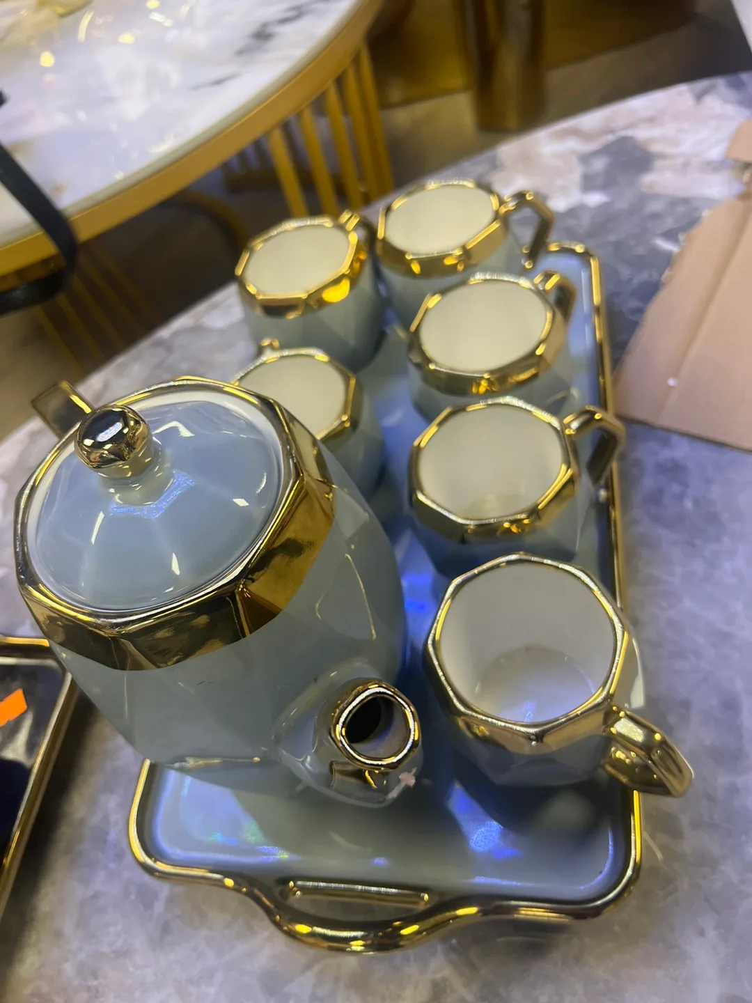 Tea Set with Teapot and Cups image indicator(4)