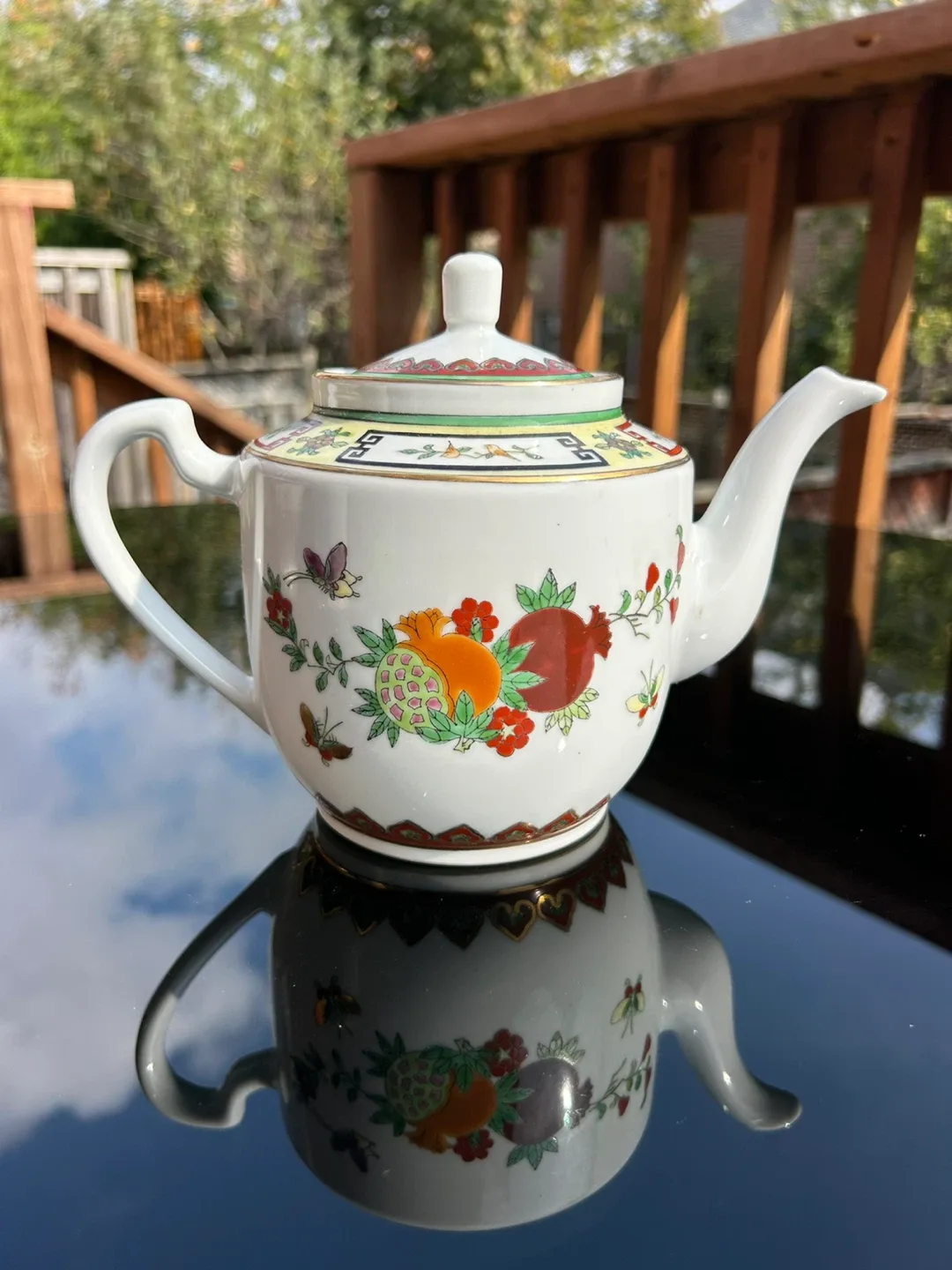 Floral Patterned Teapot image indicator(2)