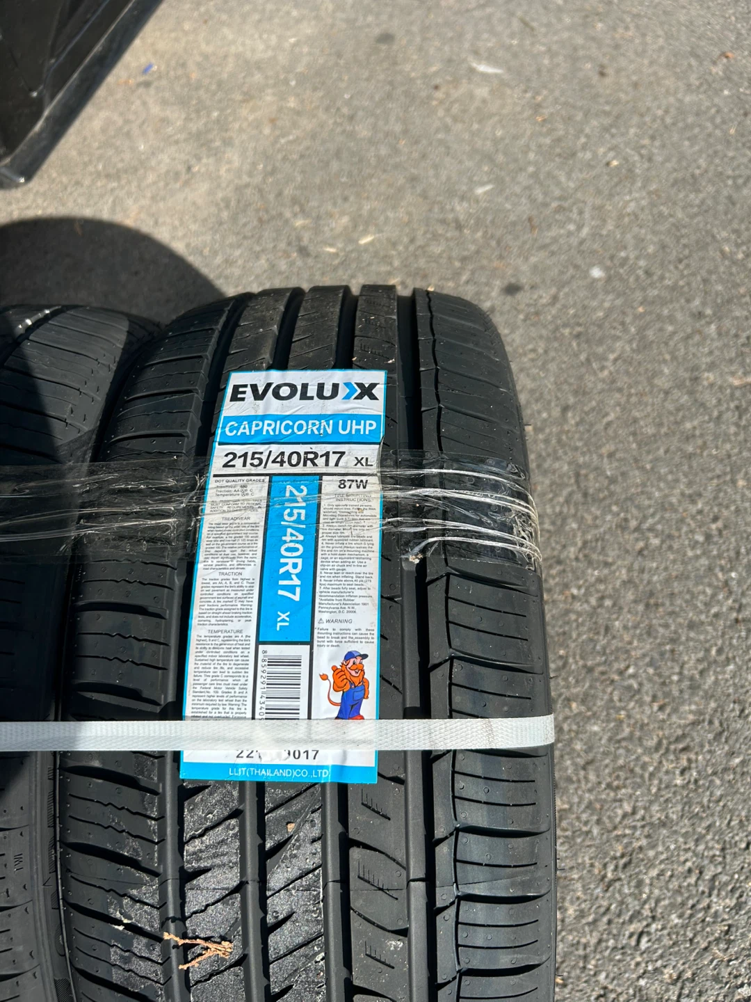 Evoluxx Capricorn UHP 215/40R17 XL Tires - Set of 4 - photo 4