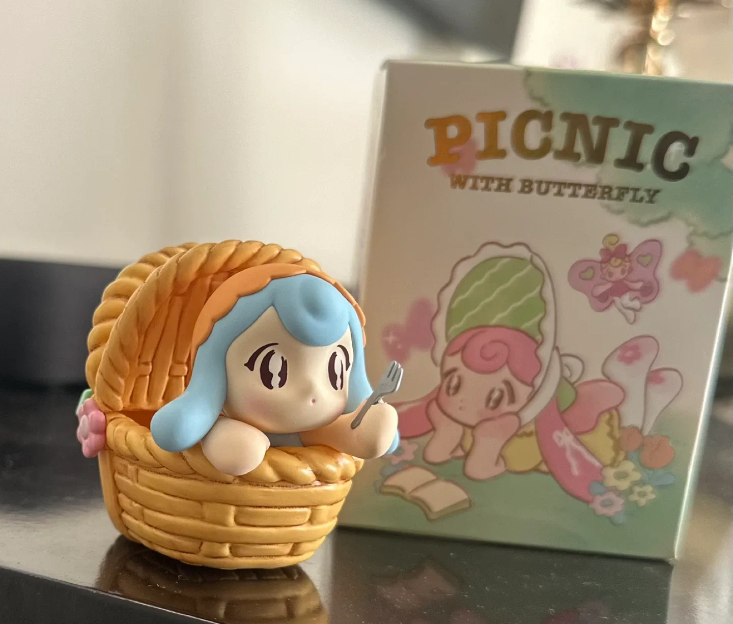 AAMY Picnic with Butterfly Figurine thumbnail