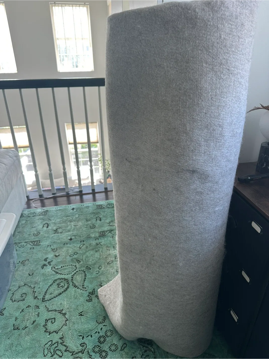 Gray Carpet Roll image indicator(2)