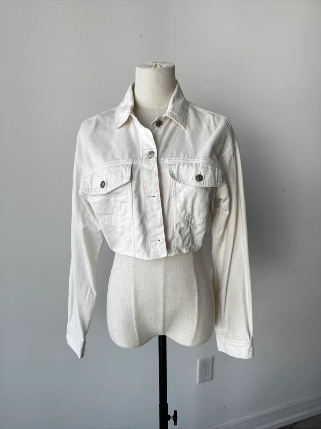 White Cropped Denim Jacket - size XS thumbnail