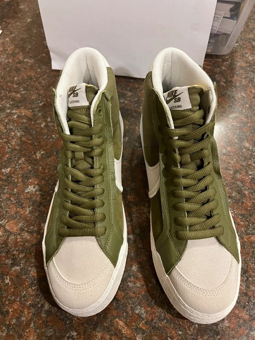 Nike SB Zoom Blazer Mid PRM Plus Pilgrim/Phantom - Size 11.5 image indicator(2)