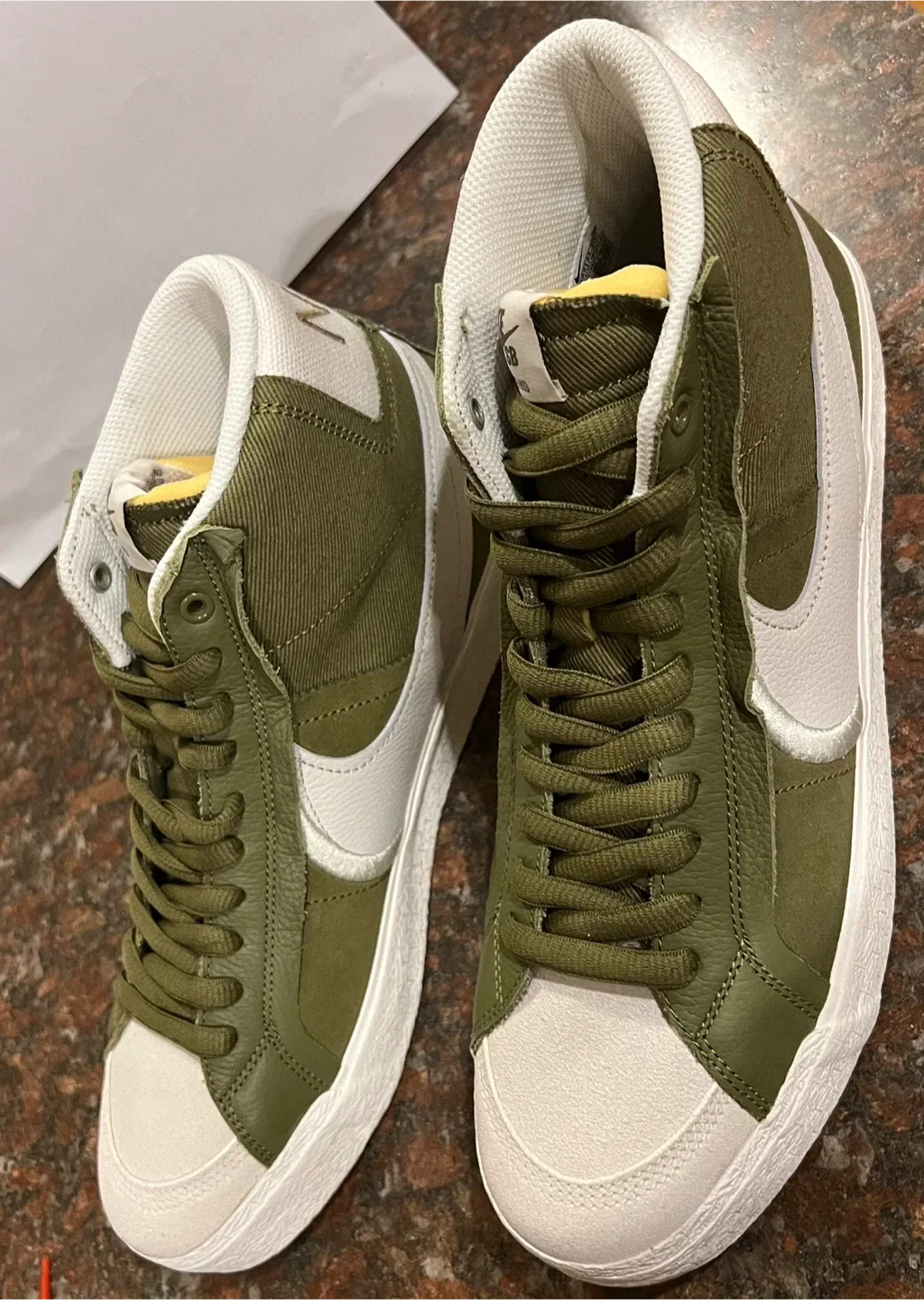 Nike SB Zoom Blazer Mid PRM Plus Pilgrim/Phantom - Size 11.5 image indicator(3)