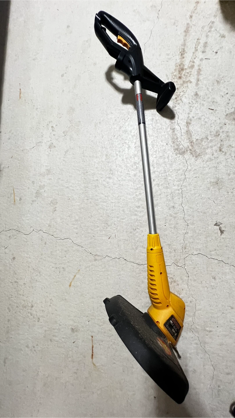 Black & Decker Electric Grass Trimmer