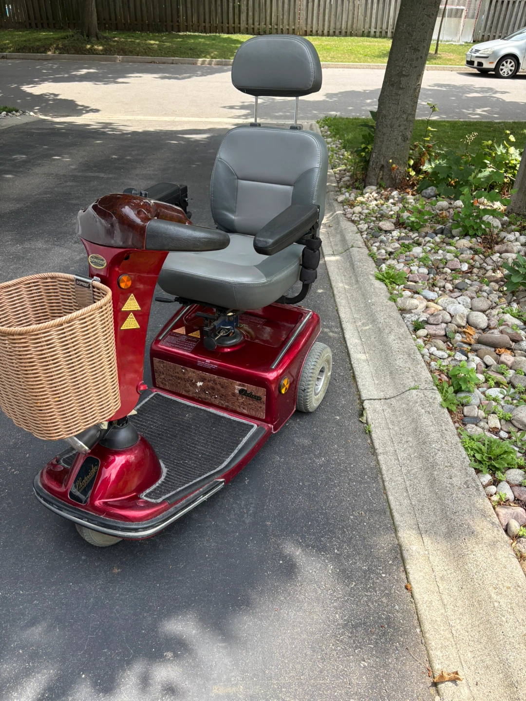 Shoprider Mobility Scooter - Burgundy - photo 3