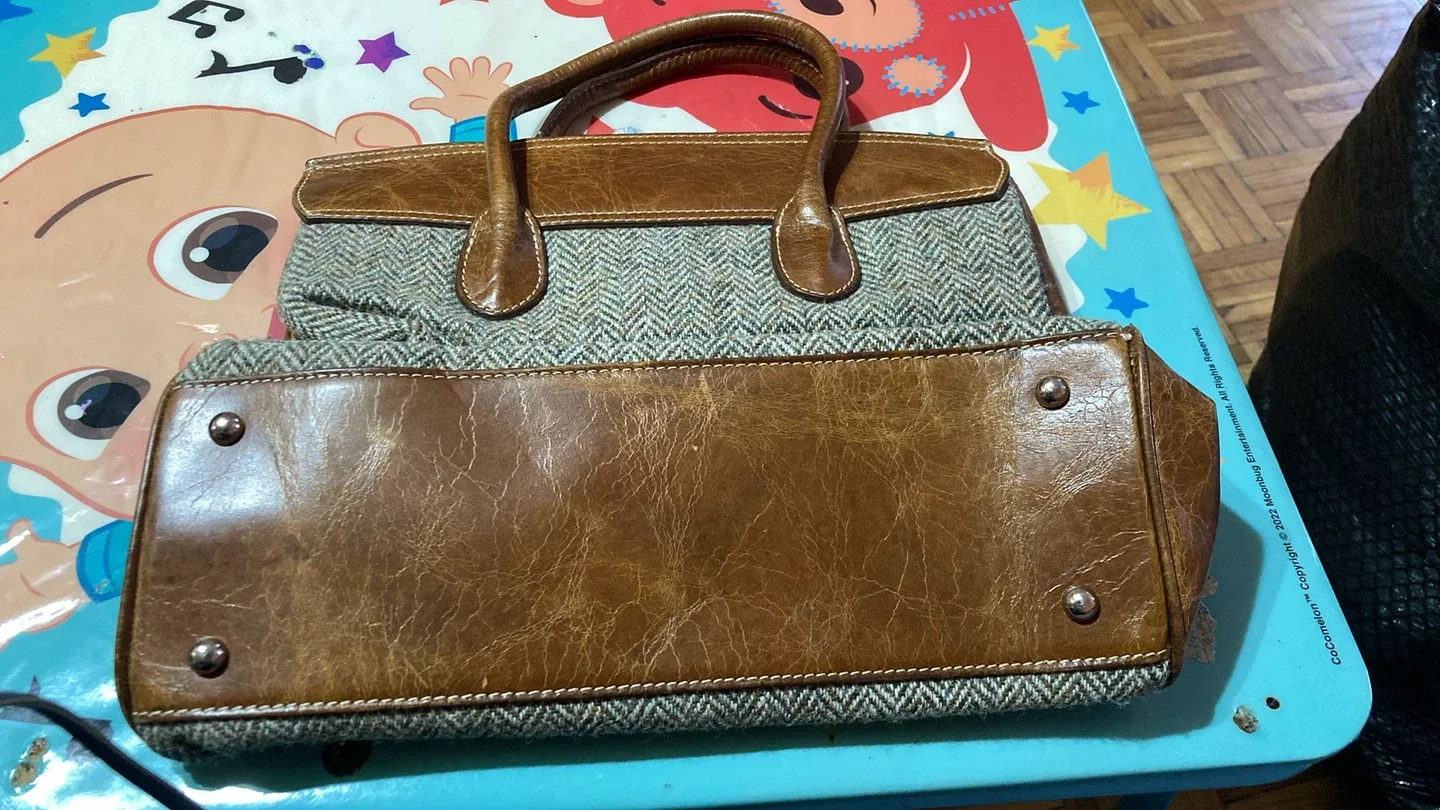 Brown Leather & Tweed Handbag image indicator(2)
