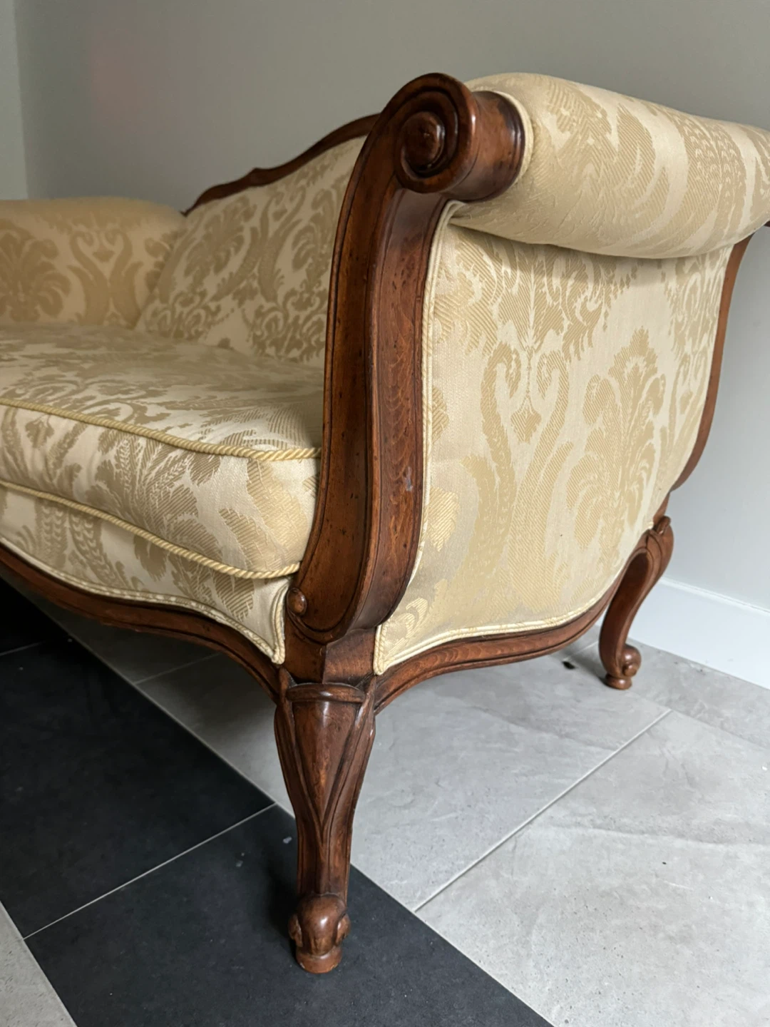 Antique Style Loveseat Sofa - Beige & Wood - photo 2