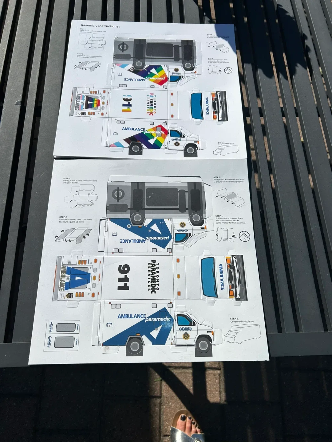 Paramedic Services Ambulance Papercraft thumbnail