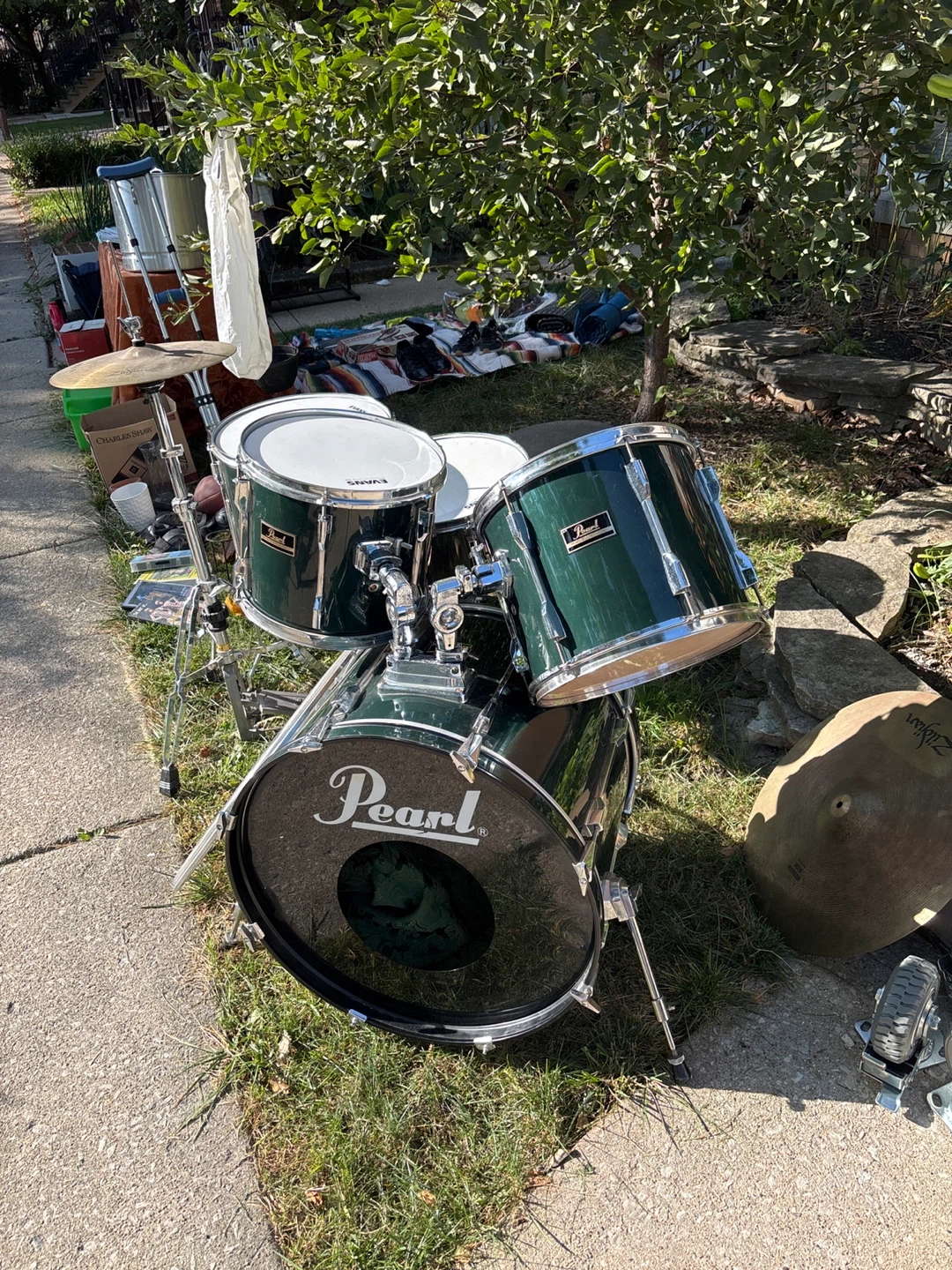 Pearl Drum Set - Complete Kit