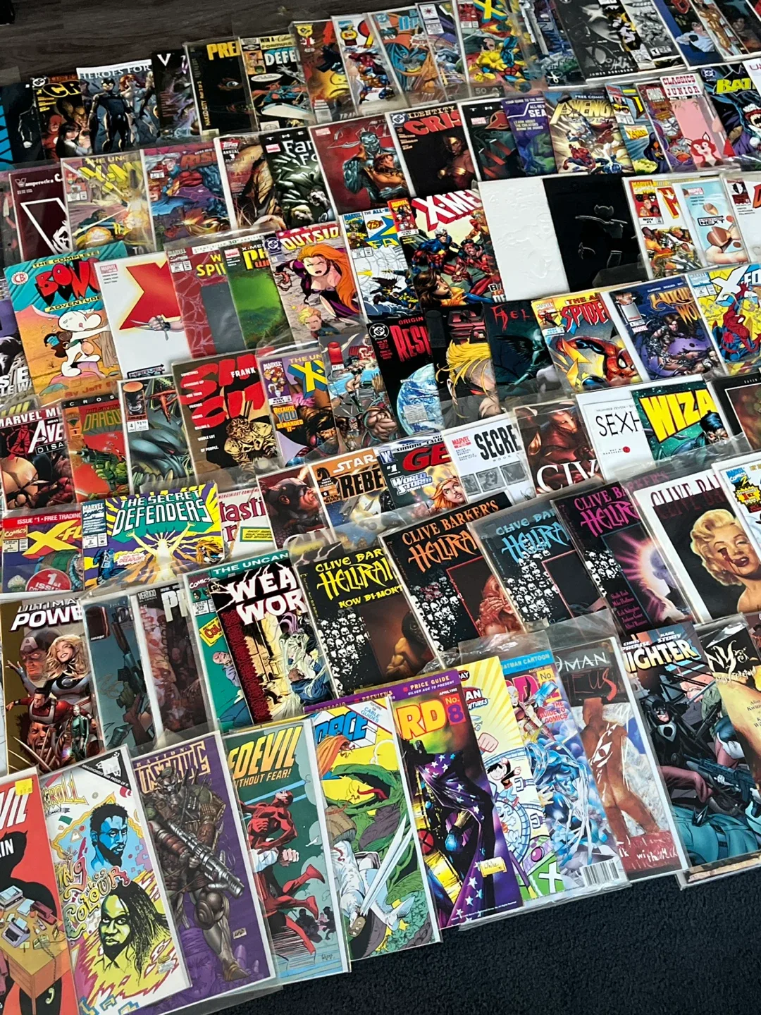 Comic Book Lot 300+ image indicator(2)