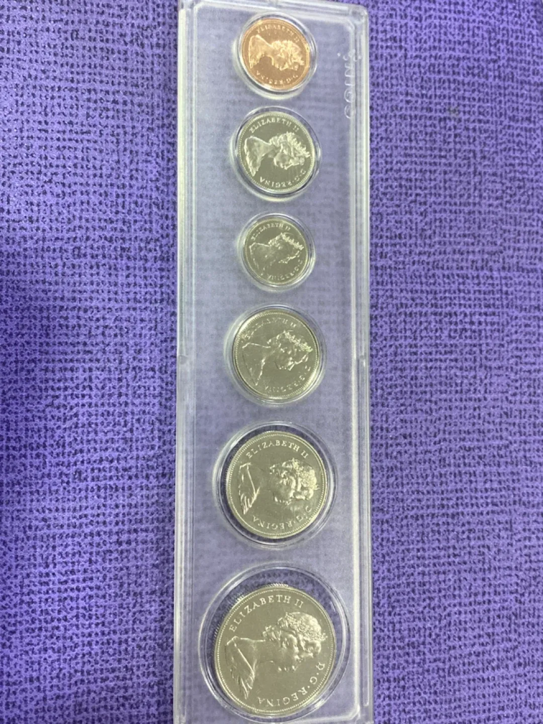 1972 Canadian Coins Set image indicator(4)