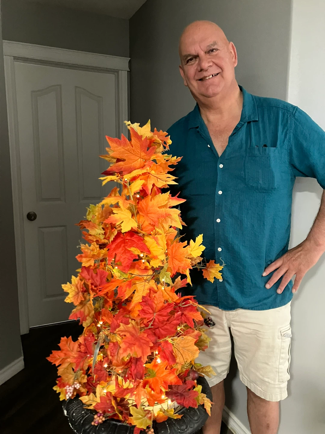 Fall Solar Powered Tree - photo 4