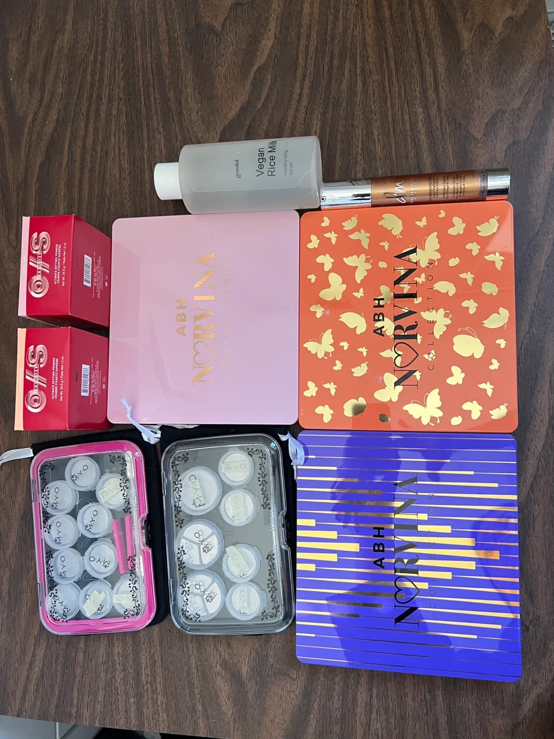 Makeup Lot: ABH, Artis Brushes, Good Molecules image indicator(5)