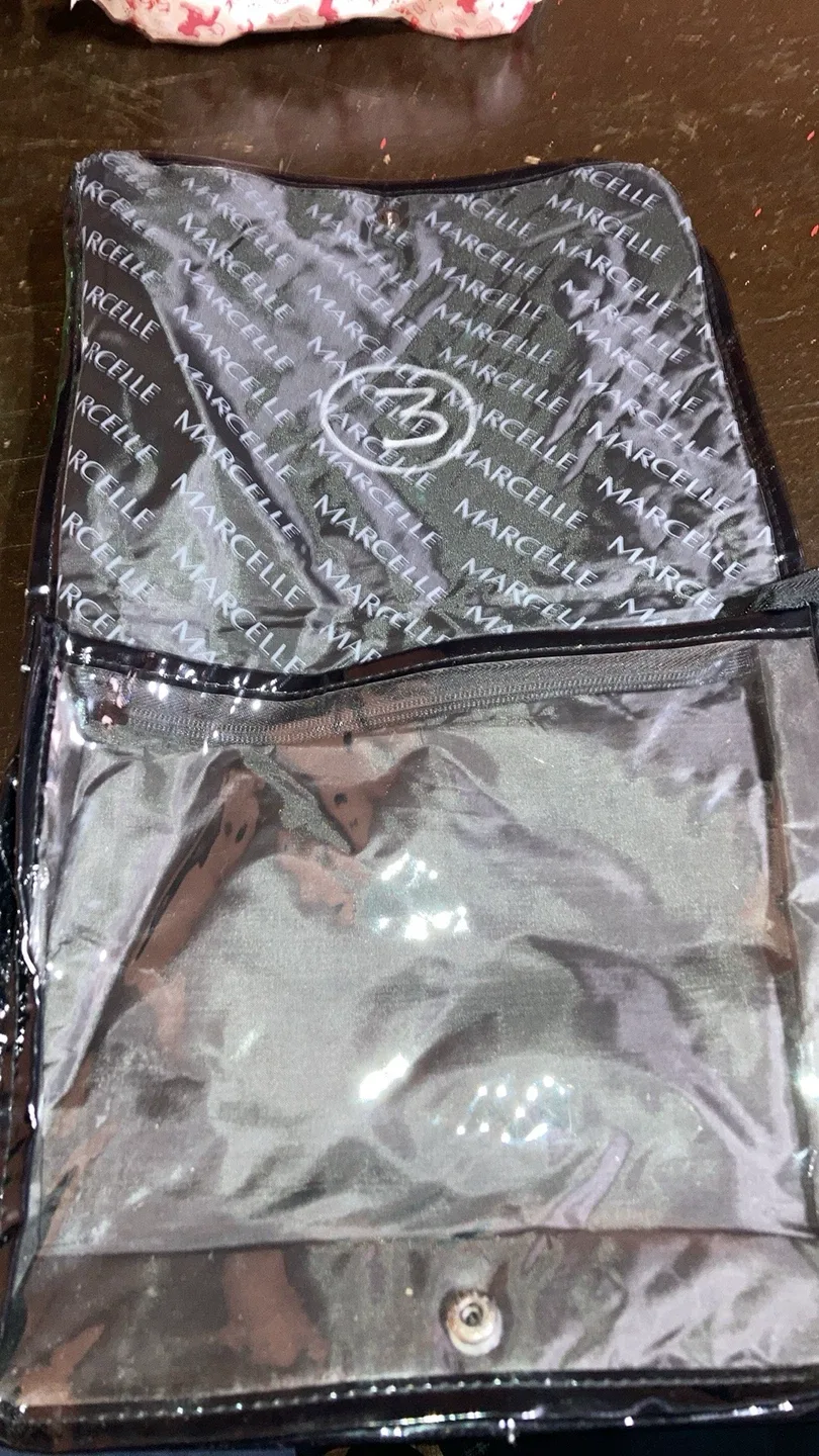 Marcelle Black Cosmetic Bag image indicator(2)