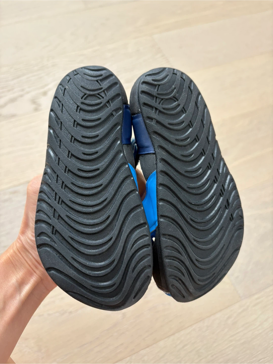 Nike Sandals - Size 8 - photo 2