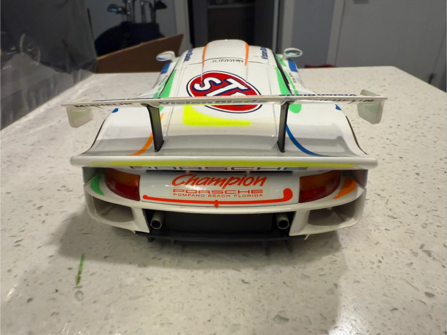 UT Models #38 USRRC Champion Motorsports Porsche 911 GT1 EVO - photo 4