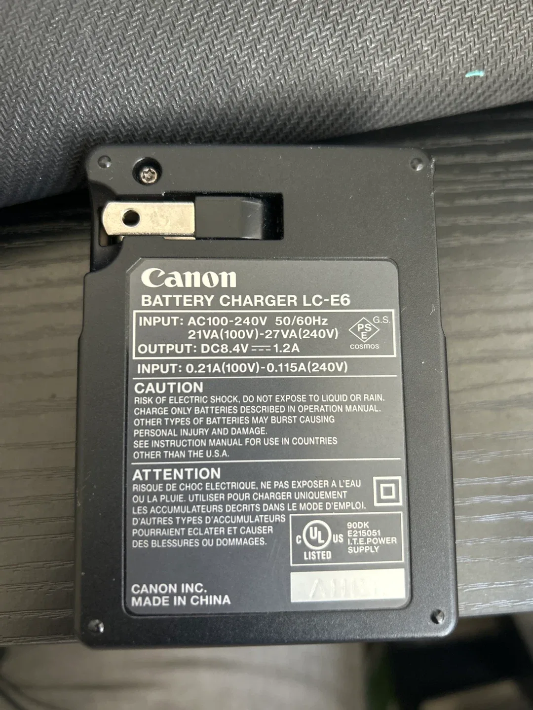 Canon Battery Charger LC-E6 image indicator(2)