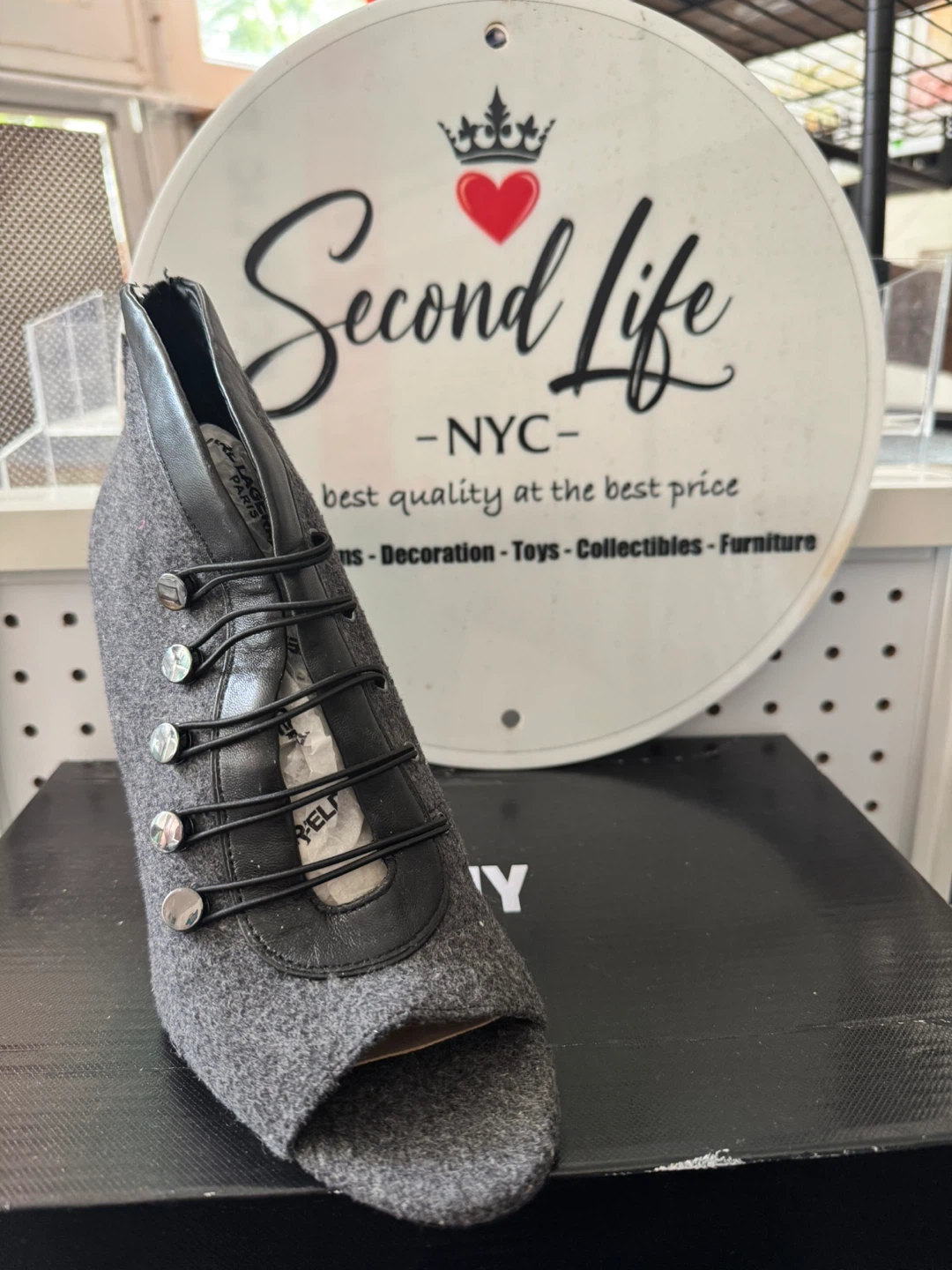 Karl Lagerfeld Paris Gray Heels - photo 2