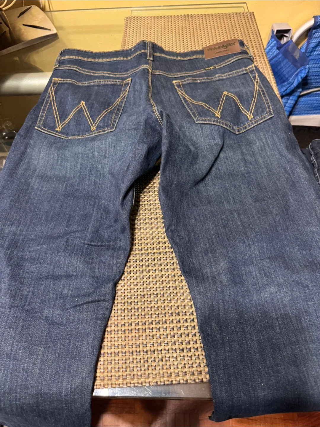 Wrangler Regular Fit Jeans - 32x30 image indicator(2)